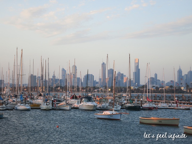Melbourne - St Kilda Beach - The pier 2