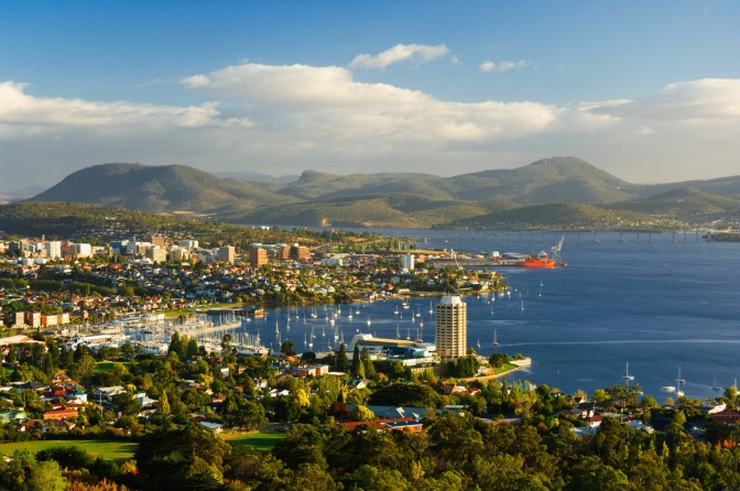 Hobart, Australia © Corbis